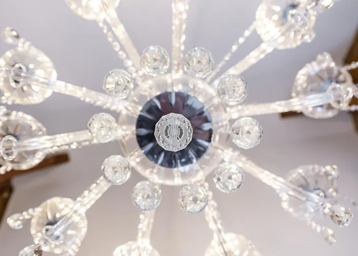 Le Baldaquin / Les Romantiques * Ονφλέρ