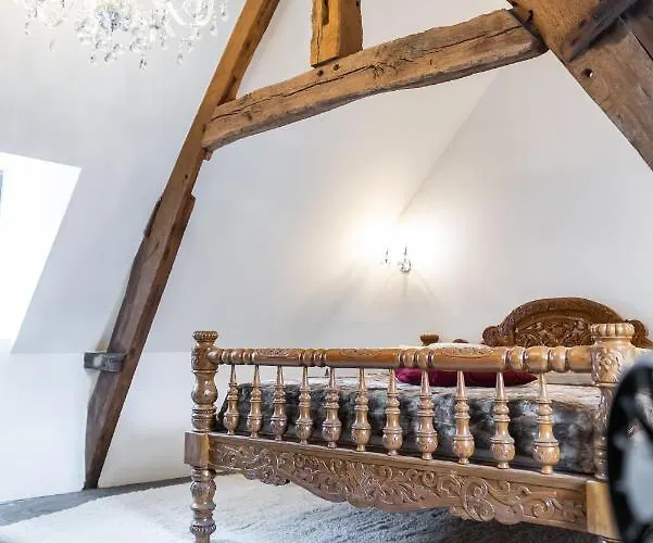 Le Baldaquin / Les Romantiques Honfleur